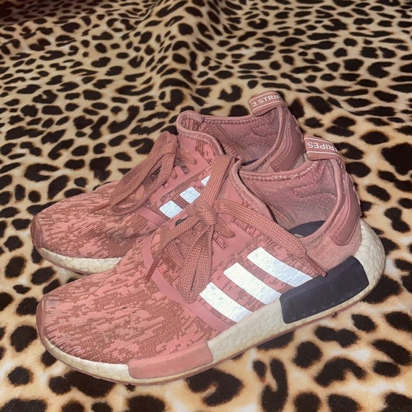 •ADIDAS•WOMENS PINK NMD SNEAKERS SIZE 6 EUC - Picture 3 of 9